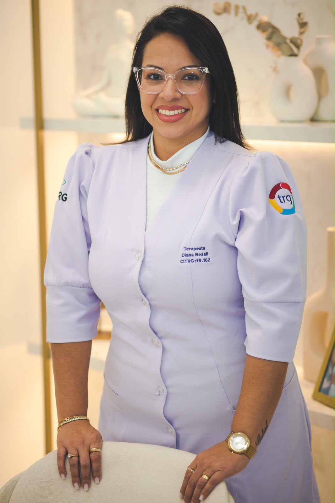 Diana Bessil, terapeuta TRG, em seu consultório
